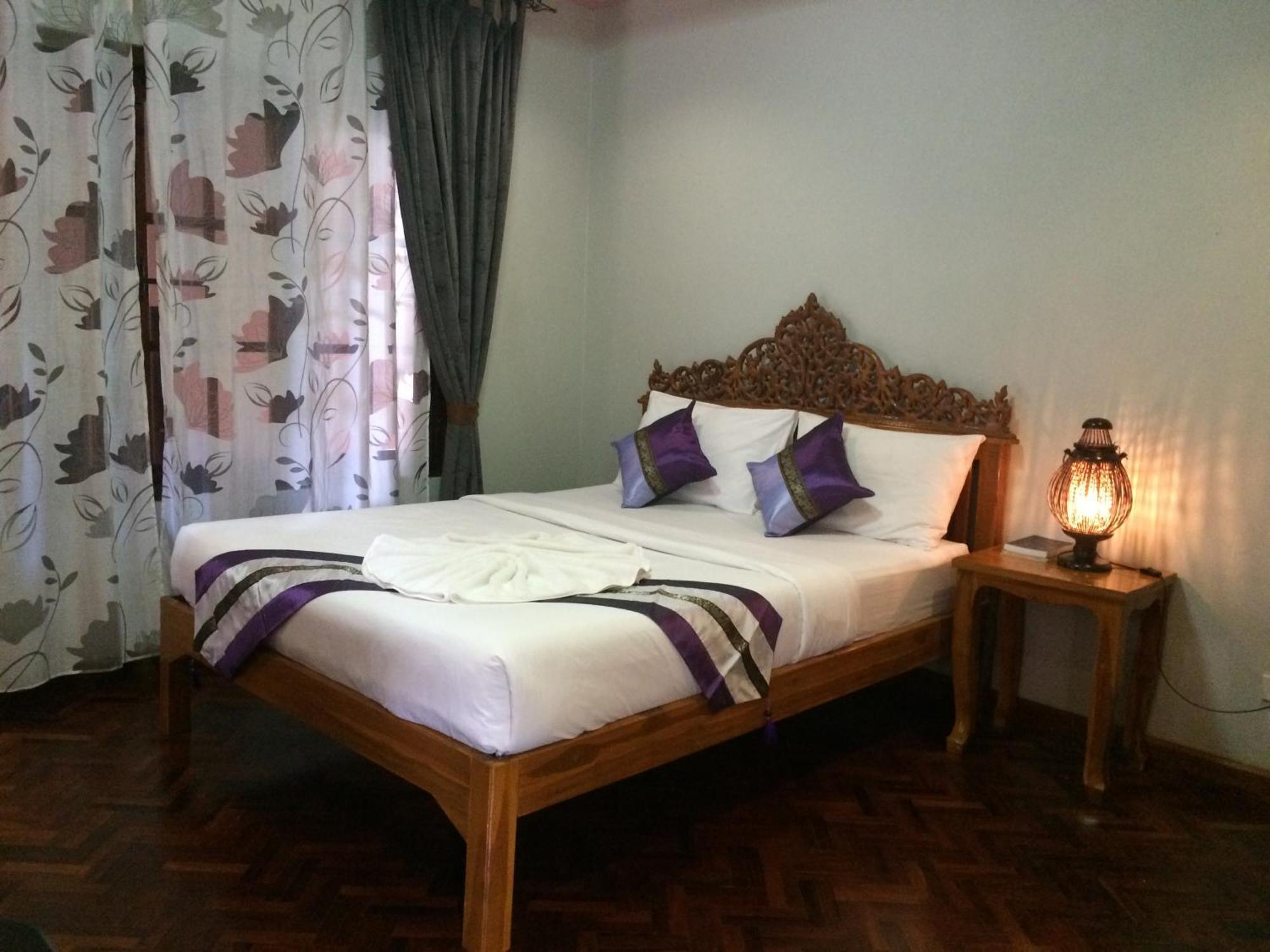 Chok-Wasana Guest House Mae Sariang Bilik gambar