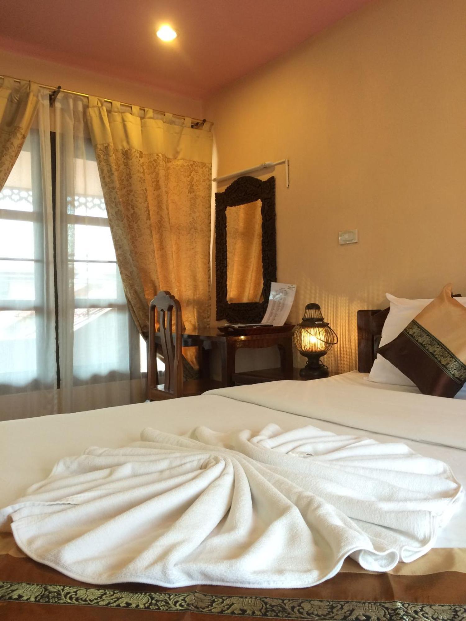 Chok-Wasana Guest House Mae Sariang Bilik gambar