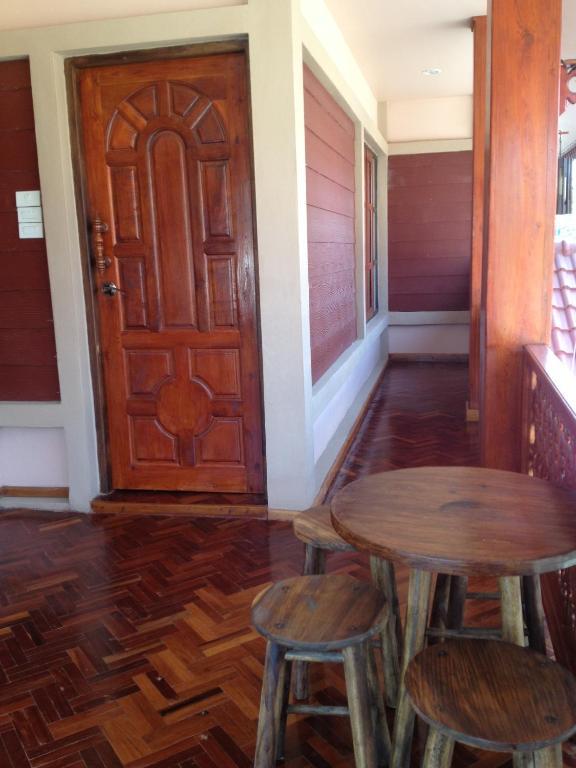 Chok-Wasana Guest House Mae Sariang Bilik gambar