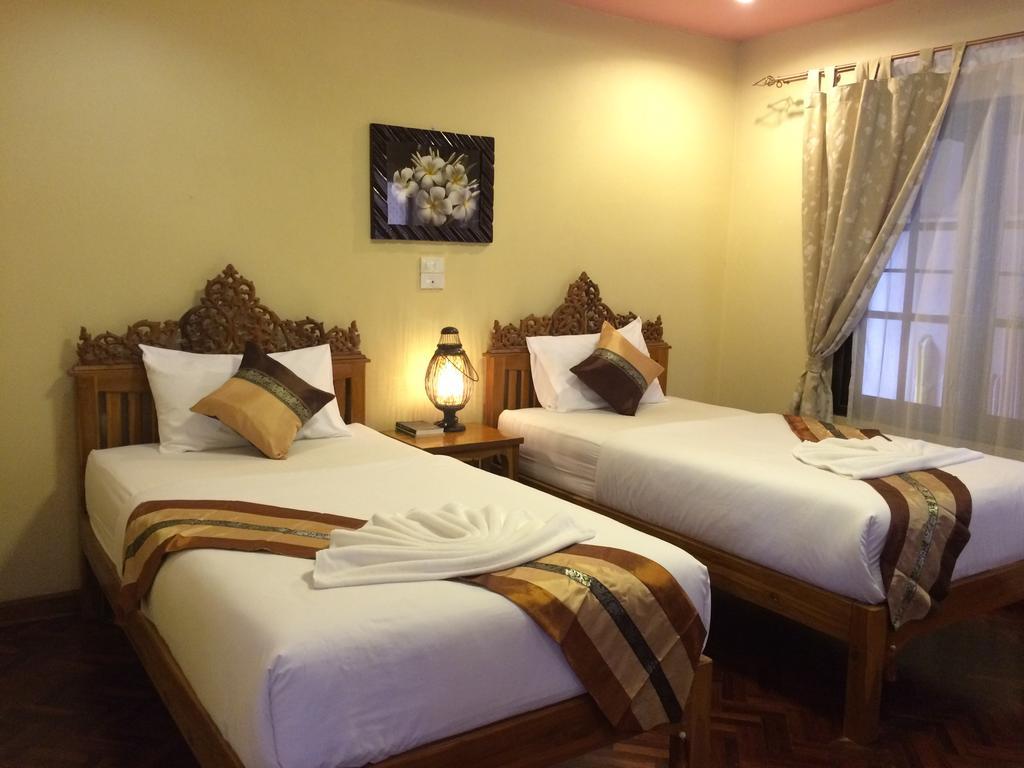 Chok-Wasana Guest House Mae Sariang Luaran gambar