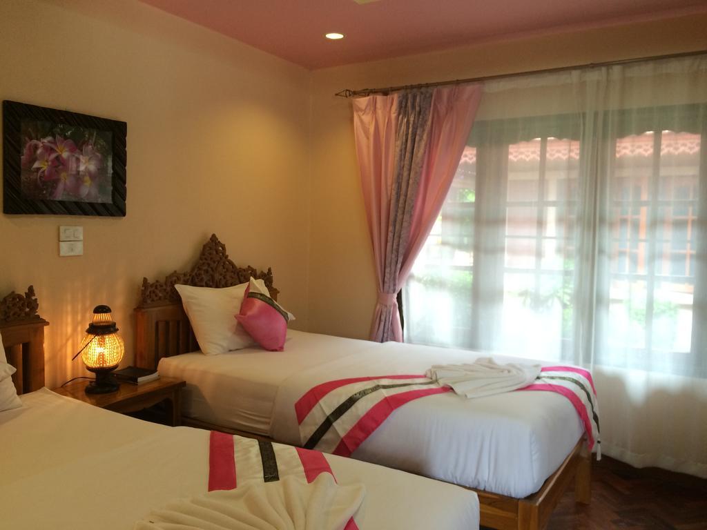 Chok-Wasana Guest House Mae Sariang Luaran gambar