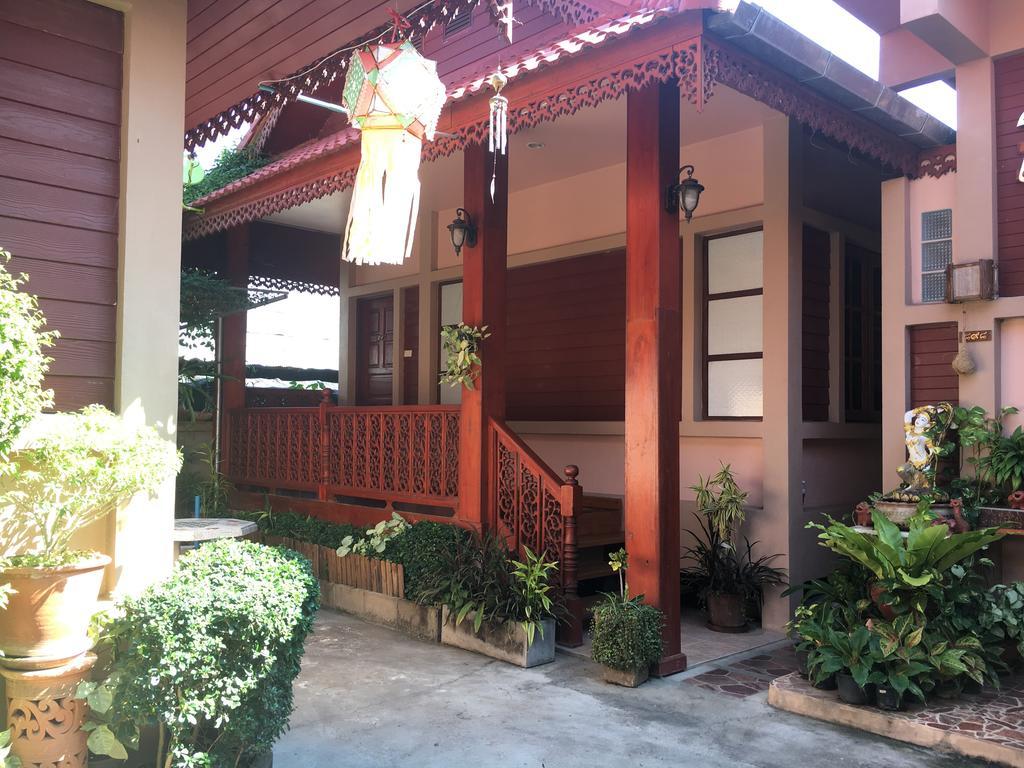 Chok-Wasana Guest House Mae Sariang Luaran gambar