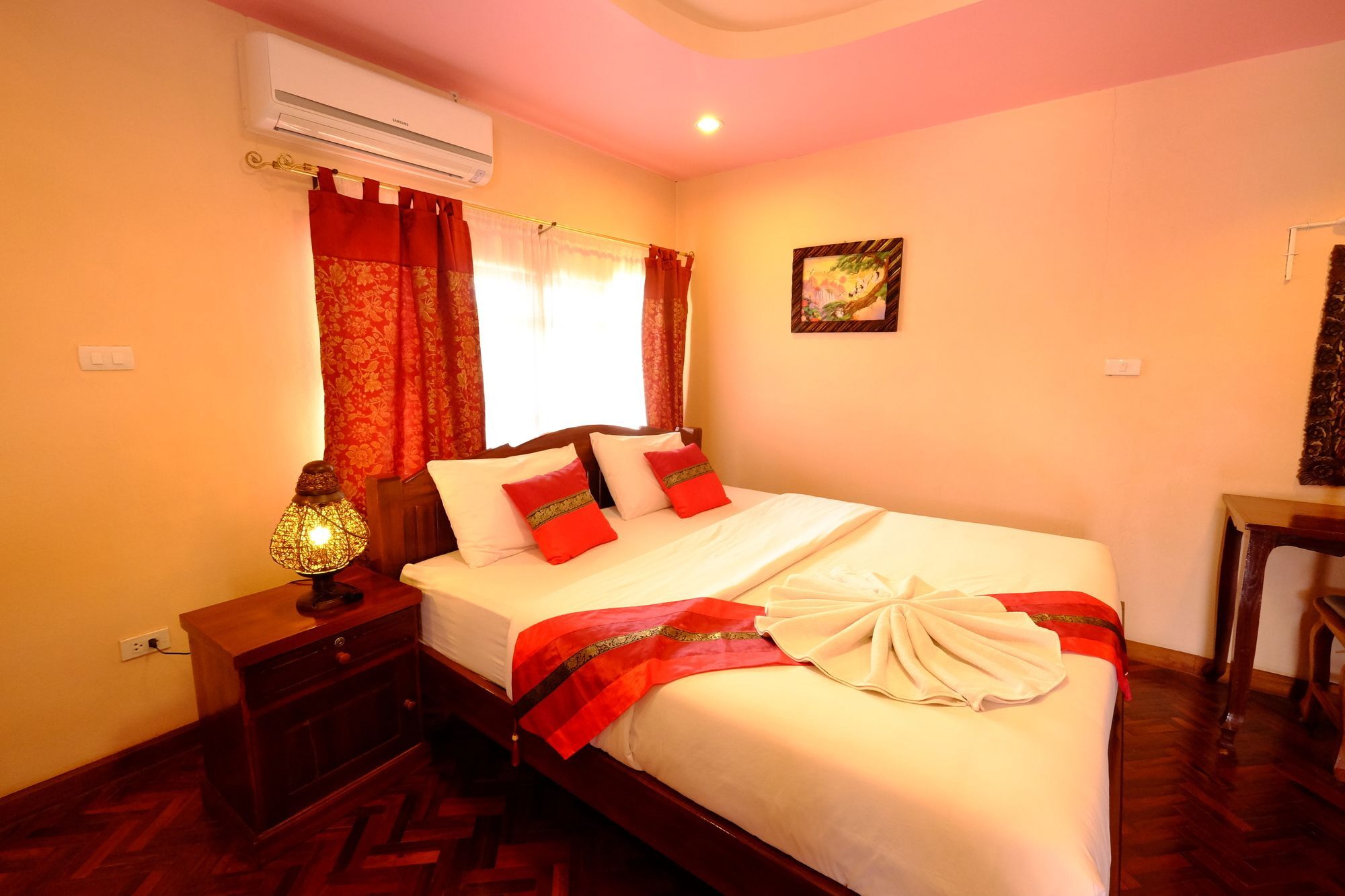 Chok-Wasana Guest House Mae Sariang Luaran gambar